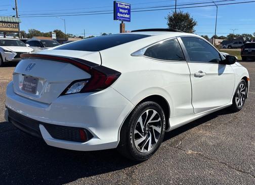 2016 Honda Civic 2dr CVT LX-P