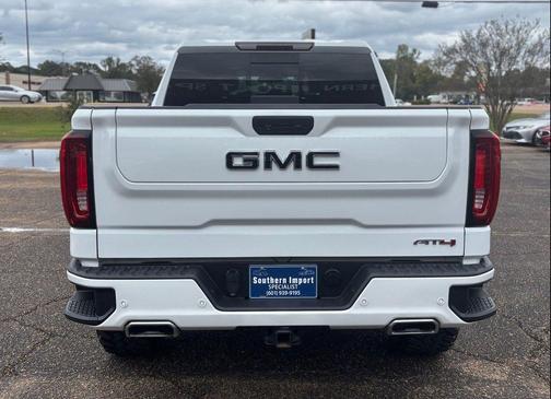 2022 GMC Sierra 1500 AT4