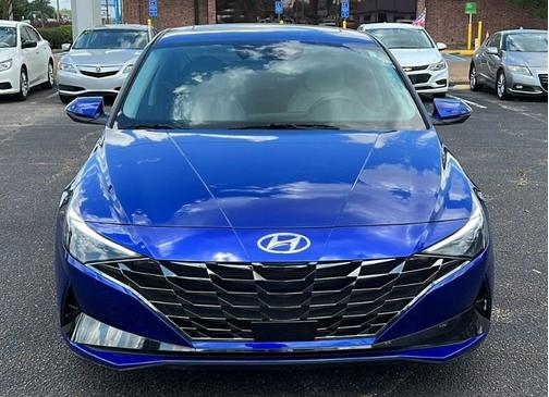 2021 Hyundai ELANTRA Limited IVT