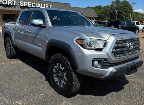 2017 Toyota Tacoma SR5