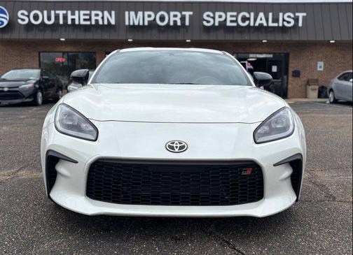 2024 Toyota GR86 Premium