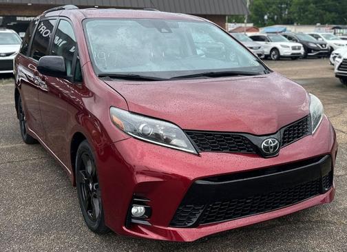 Salsa Red Pearl 2020 Toyota Sienna SE FWD 8-Passenger (Natl)