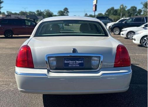 2007 Lincoln Town Car Signature
