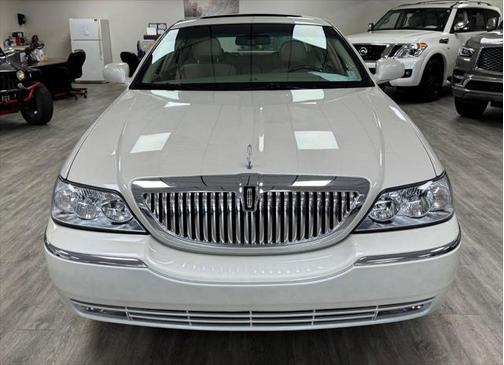 2007 Lincoln Town Car Signature