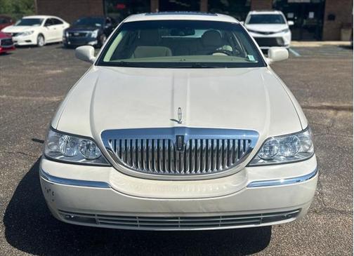 2007 Lincoln Town Car Signature