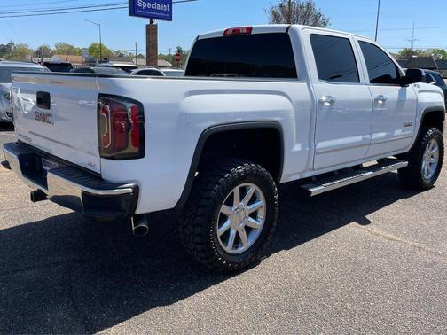 2018 GMC Sierra 1500 4WD Crew Cab 143.5" SLT
