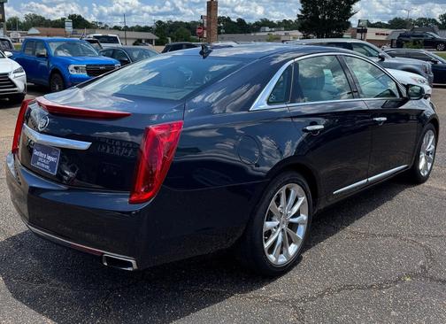2014 Cadillac XTS 4dr Sdn Luxury FWD