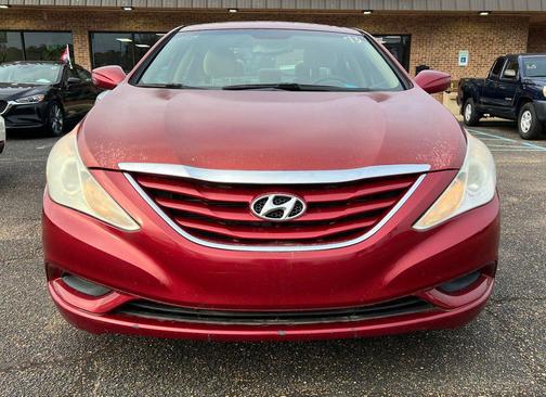 2013 Hyundai SONATA GLS