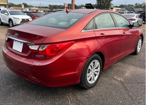 2013 Hyundai SONATA GLS