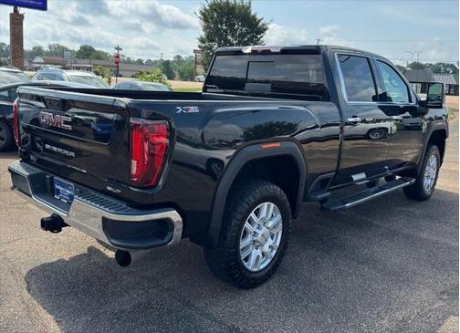 2022 GMC Sierra 2500 SLT