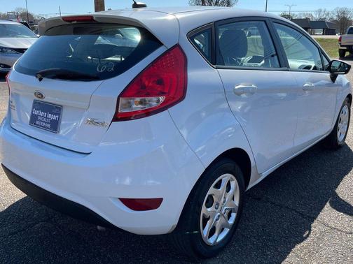 2013 Ford Fiesta SE