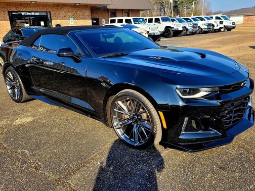 Black 2023 Chevrolet Camaro 2dr Conv ZL1