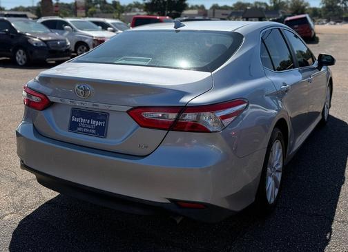 2019 Toyota Camry LE Auto (Natl)