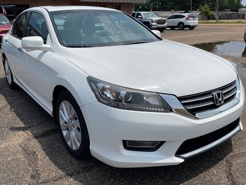 White Orchid Pearl 2013 Honda Accord 4dr I4 CVT EX-L