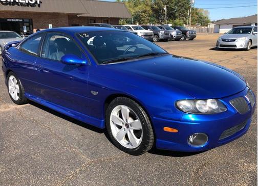 2004 Pontiac GTO 2DR CPE