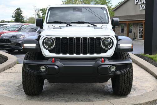 Bright White 2024 Jeep Wrangler Rubicon