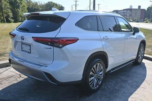 2020 Toyota Highlander Hybrid Platinum