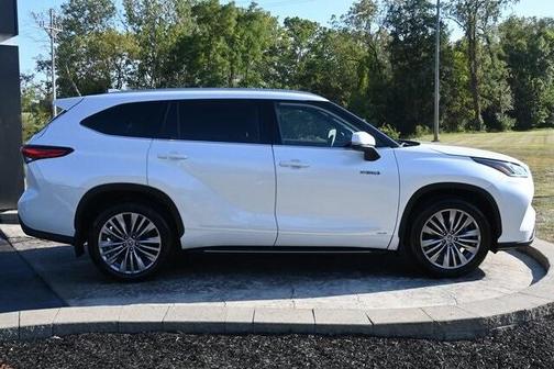 2020 Toyota Highlander Hybrid Platinum