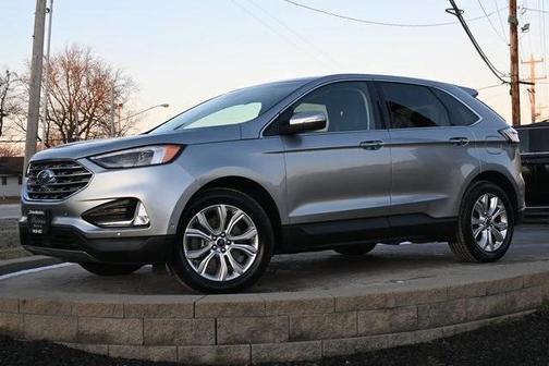 2020 Ford Edge Titanium