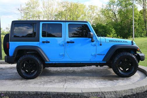 Chief 2017 Jeep Wrangler Unlimited Sport