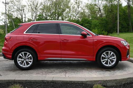 Progressive Red 2025 Audi Q3 Premium 45 TFSI S line quattro Tiptronic
