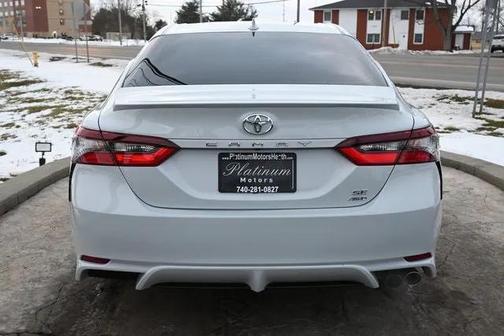 2022 Toyota Camry SE