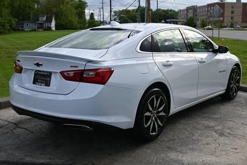 2021 Chevrolet Malibu FWD RS