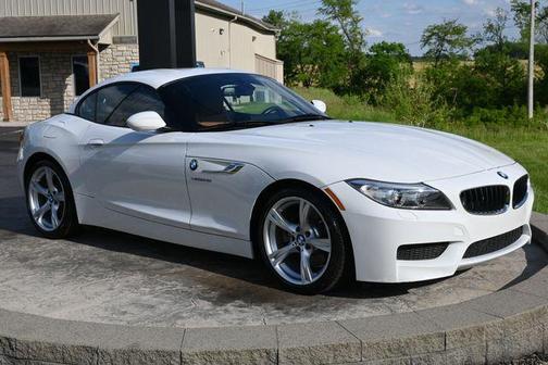 Alpine White 2015 BMW Z4 sDrive28i
