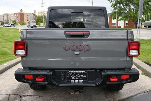Sting-Gray Clearcoat 2021 Jeep Gladiator Rubicon