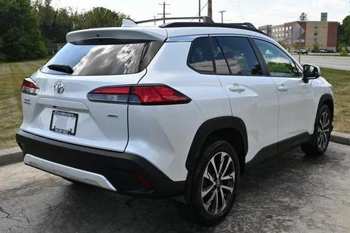 2022 Toyota Corolla Cross XLE