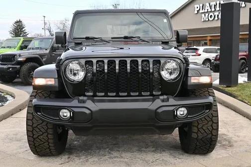 2022 Jeep Gladiator Sport