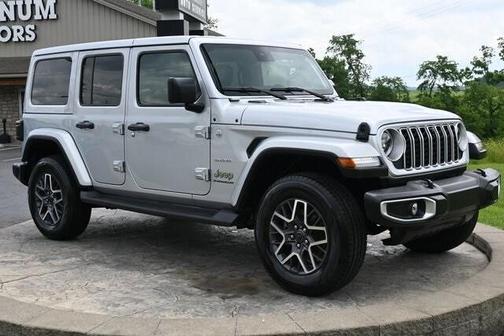 2024 Jeep Wrangler 4-Door Sahara 4x4