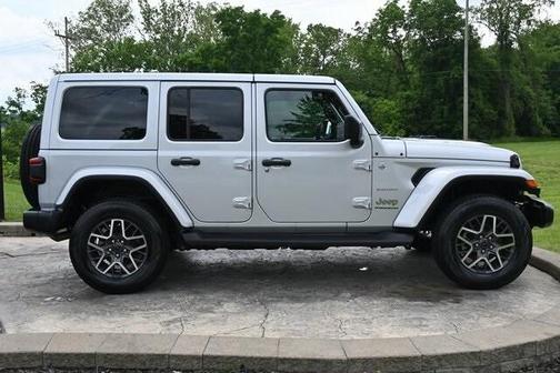 2024 Jeep Wrangler 4-Door Sahara 4x4
