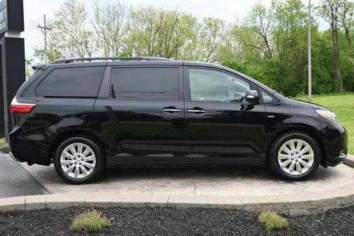 Midnight Black 2016 Toyota Sienna Limited