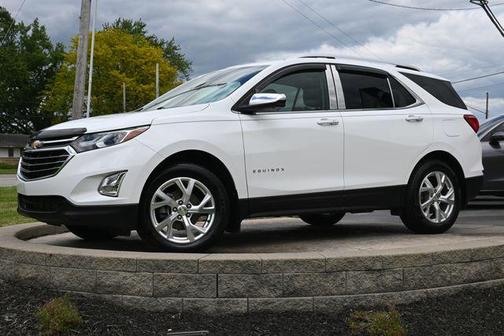Summit White 2018 Chevrolet Equinox Premier