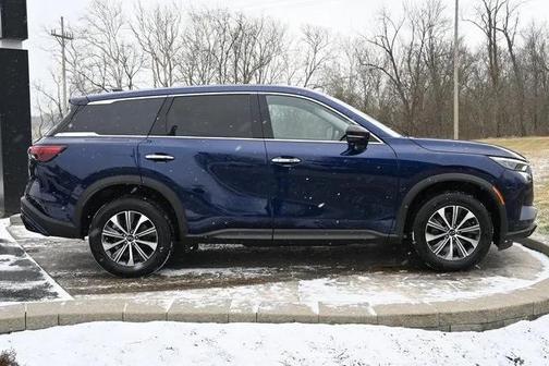 2023 INFINITI QX60 Pure