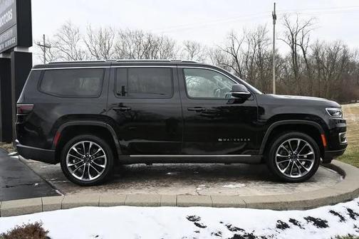 2022 Jeep Wagoneer Series III 4x4