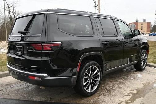 2022 Jeep Wagoneer Series III 4x4