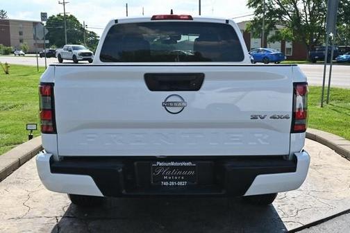 2022 Nissan Frontier SV