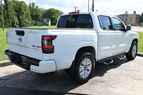 2022 Nissan Frontier SV