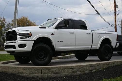 2022 RAM 2500 Laramie Crew Cab 4x4 6'4' Box