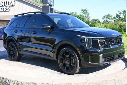 Ebony Black 2024 Kia Sorento EX
