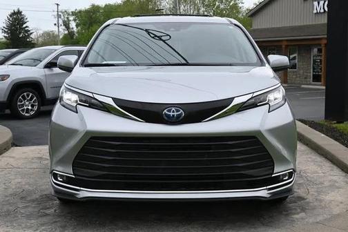 2023 Toyota Sienna XLE 7 Passenger