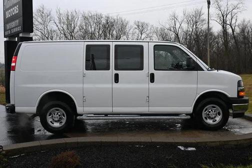 2024 Chevrolet Express 2500 RWD 2500 Regular Wheelbase WT