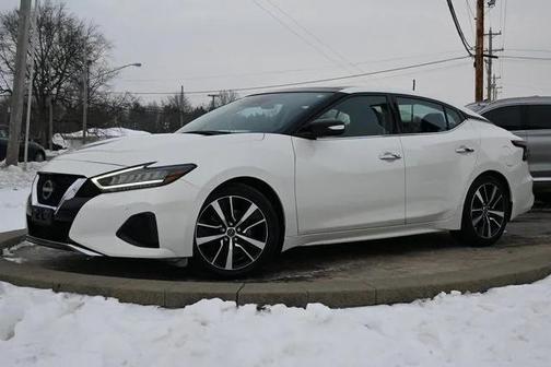 2023 Nissan Maxima SL