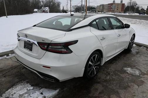 2023 Nissan Maxima SL