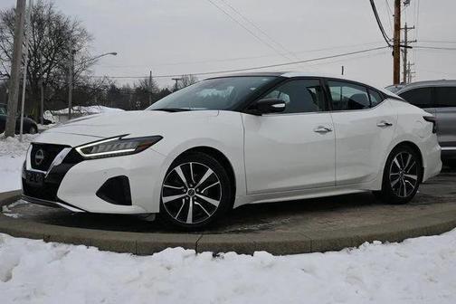 2023 Nissan Maxima SL