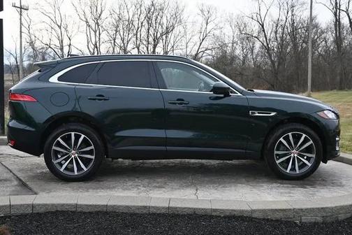 2017 Jaguar F-PACE 35t Prestige
