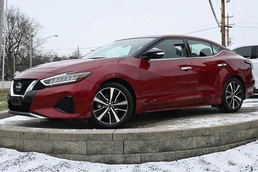 2023 Nissan Maxima SL
