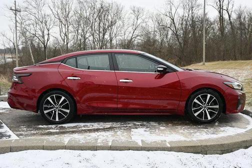 2023 Nissan Maxima SL